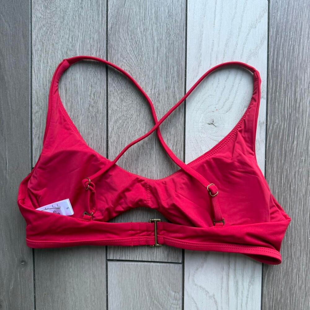 Andie red bikini top halter - Picture 2 of 5